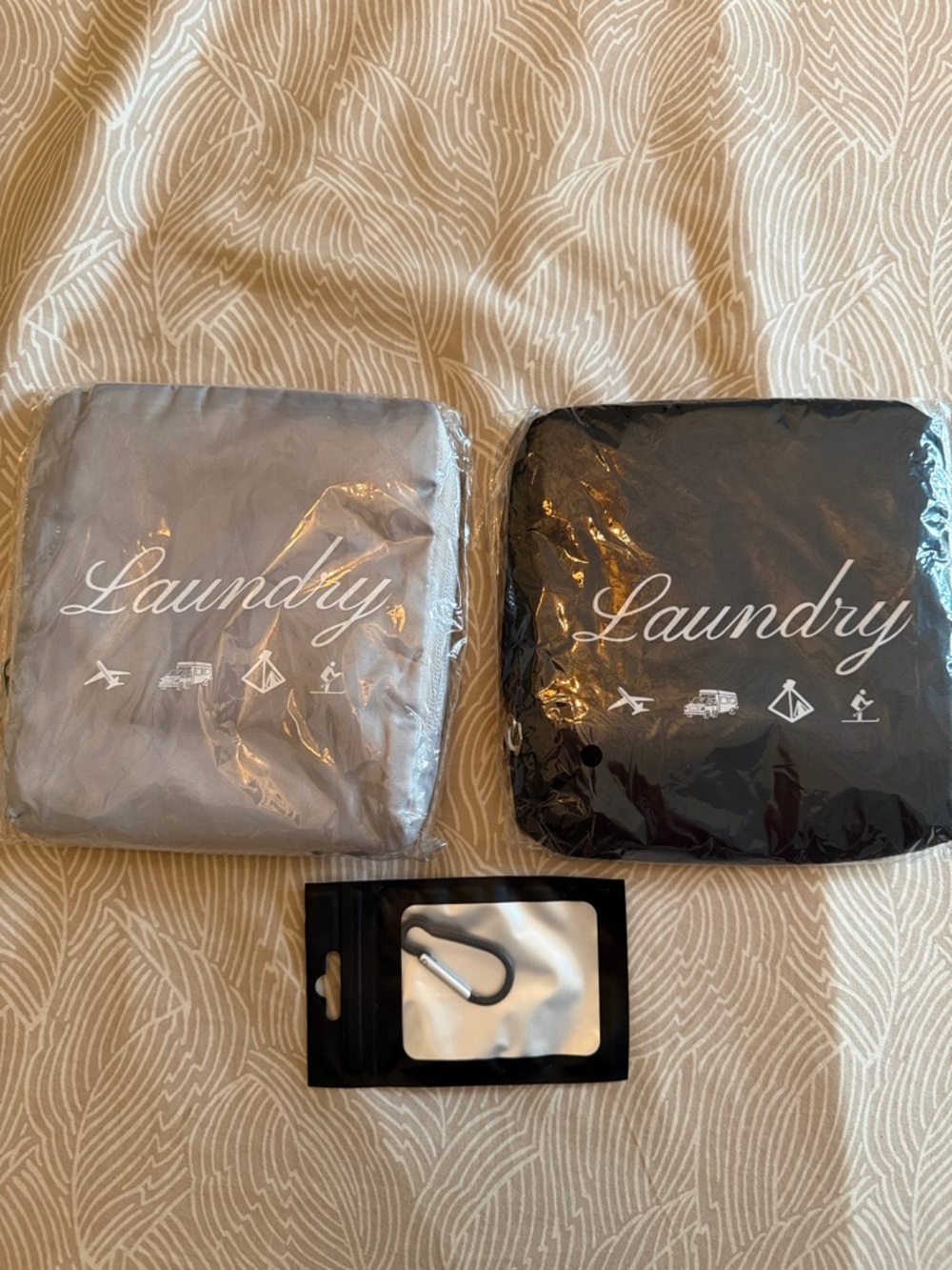 NWT! 2 Pack Laundry Travel Bags (Black & Silver)